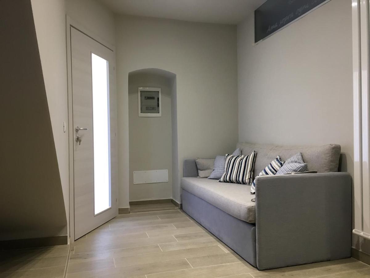 דירות Roncone Casa Willigio מראה חיצוני תמונה
